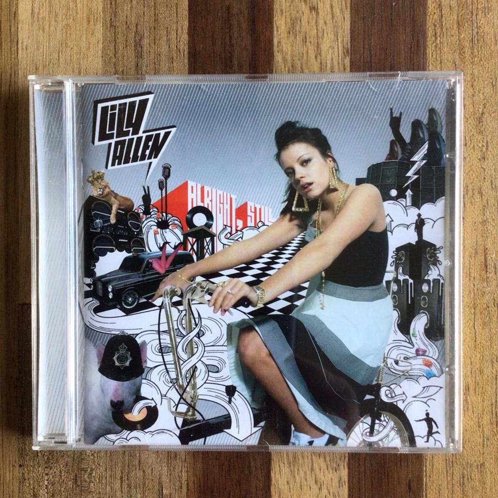 Lily Allen, Ophalen of Verzenden, Zo goed als nieuw