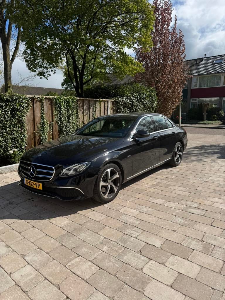 Mercedes-Benz E-Klasse E200 197pk 9G-TRONIC 2019 Zwart, Automaat, Achterwielaandrijving, Zwart, Leder en Stof