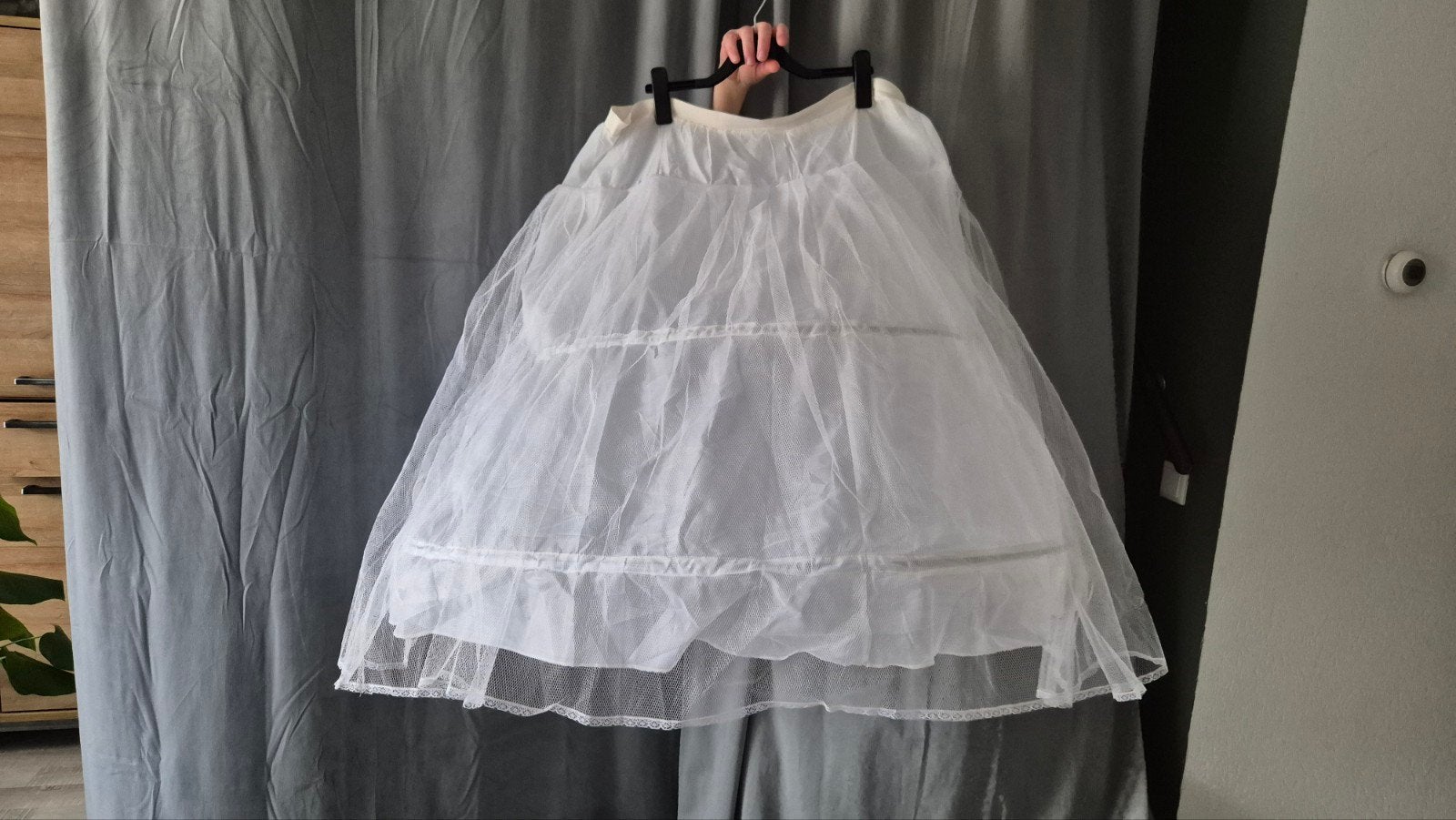 Witte hoepelrok voor trouwjurk ( grote maat), Kleding | Dames, Ophalen, Wit, Accessoires, Onbekend