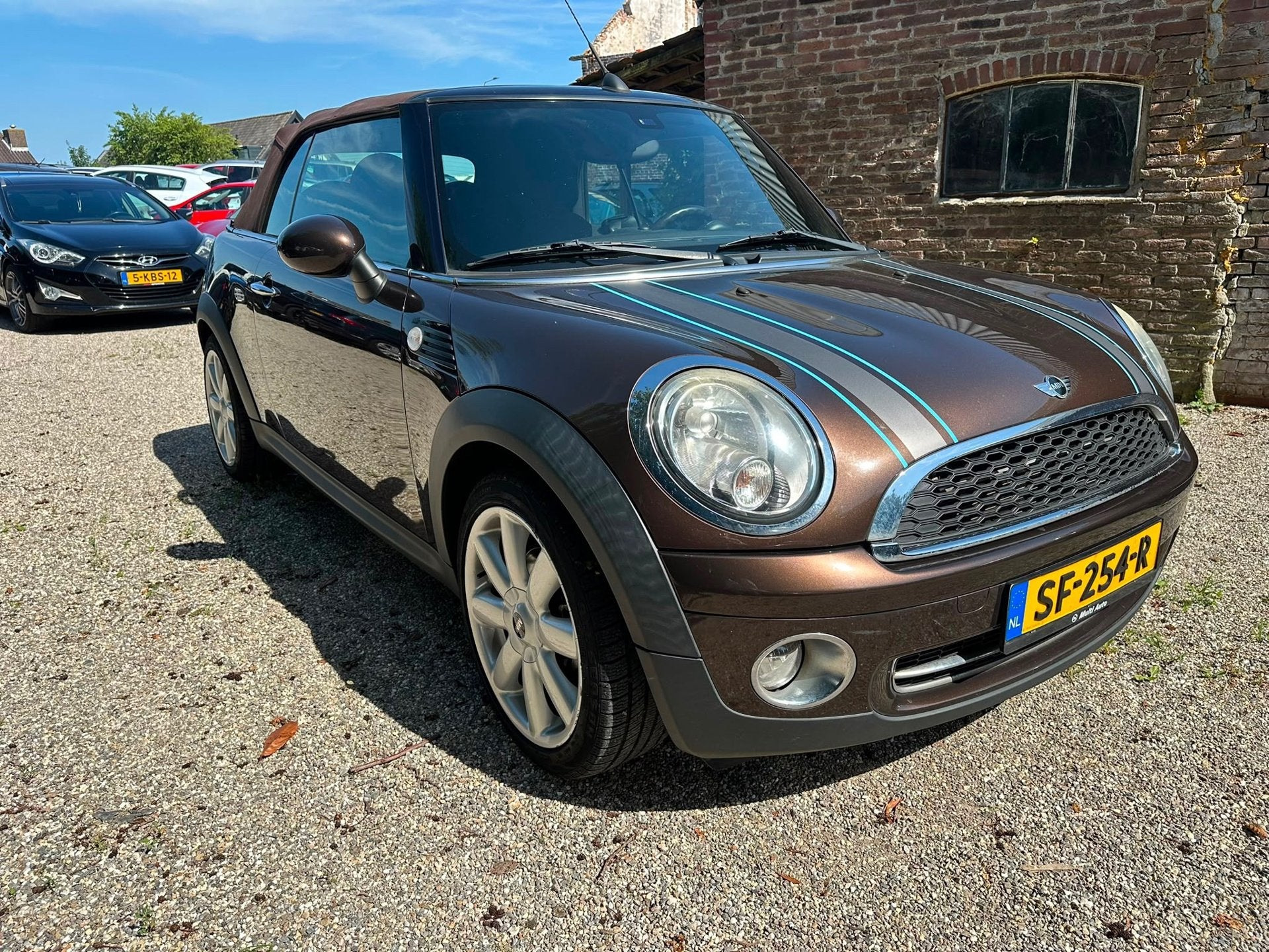 Mini Cabrio 1.6 Cooper Airco Cruise StoelVerwarming Zeer Net, Auto's, Mini, 4 cilinders, 4 stoelen, 49 €/maand, Bedrijf