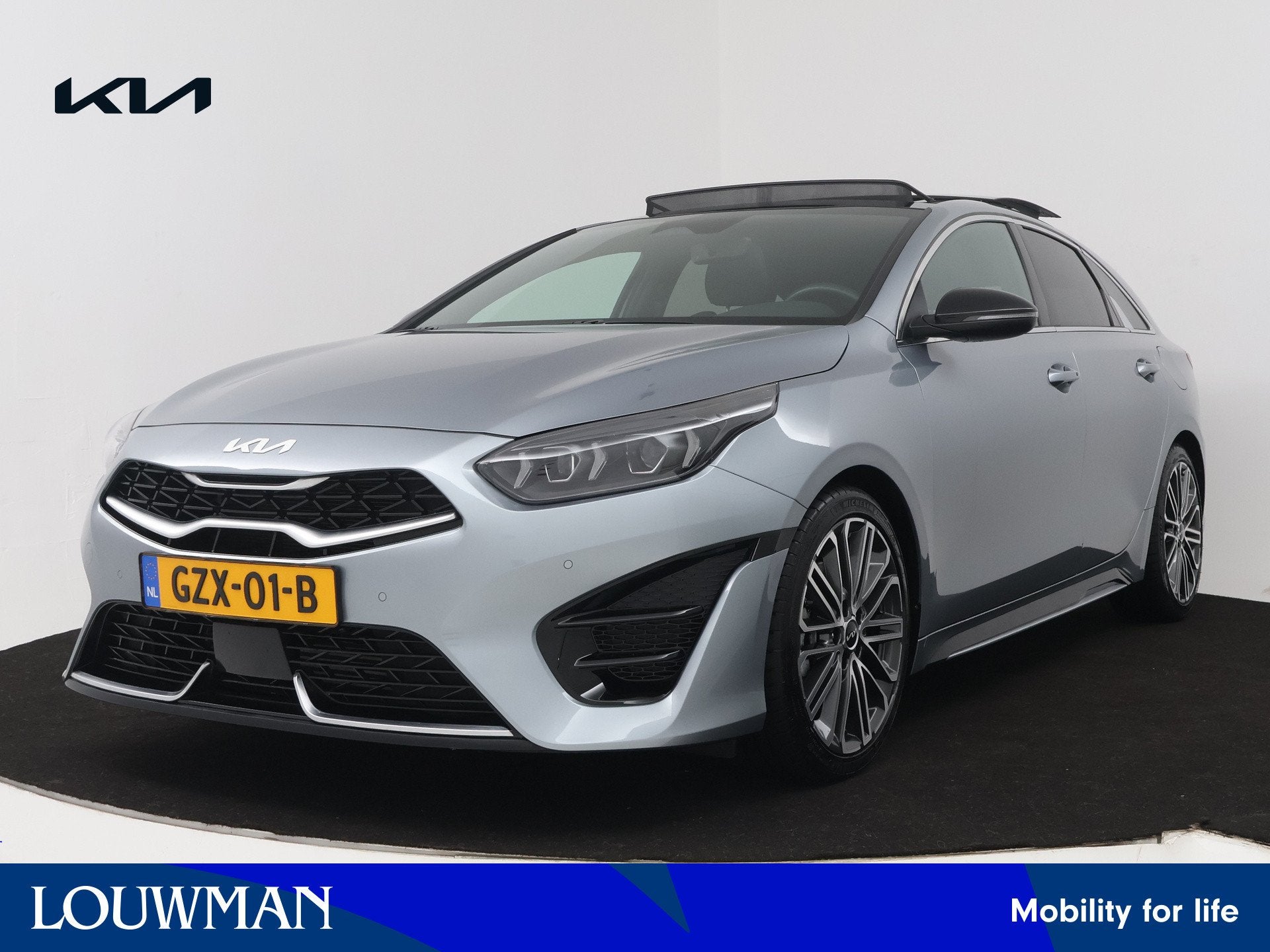 Kia ProCeed 1.5 T-GDi GT-PlusLine | Panoramadak | Half Leder, Auto's, 12 maanden, 1325 kg, Gebruikt, 4 cilinders