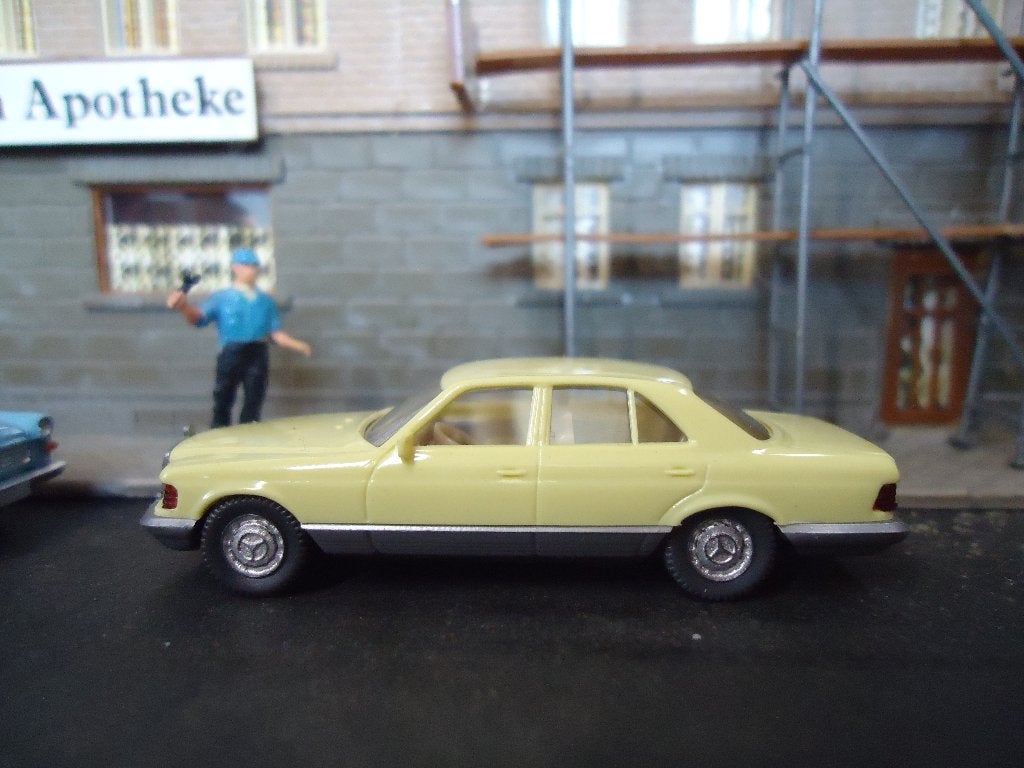 Mercedes Benz W126 500SE S-Klasse - Wiking weizengelb, Ophalen of Verzenden, Nieuw, Bus of Vrachtwagen, Wiking