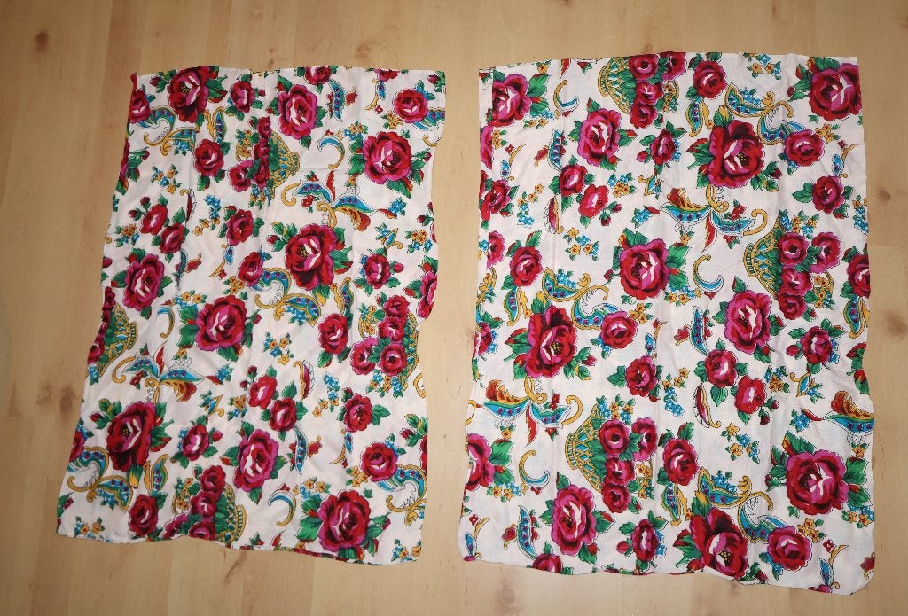 2 bijzondere, antieke gebloemde kussenslopen, Ophalen of Verzenden