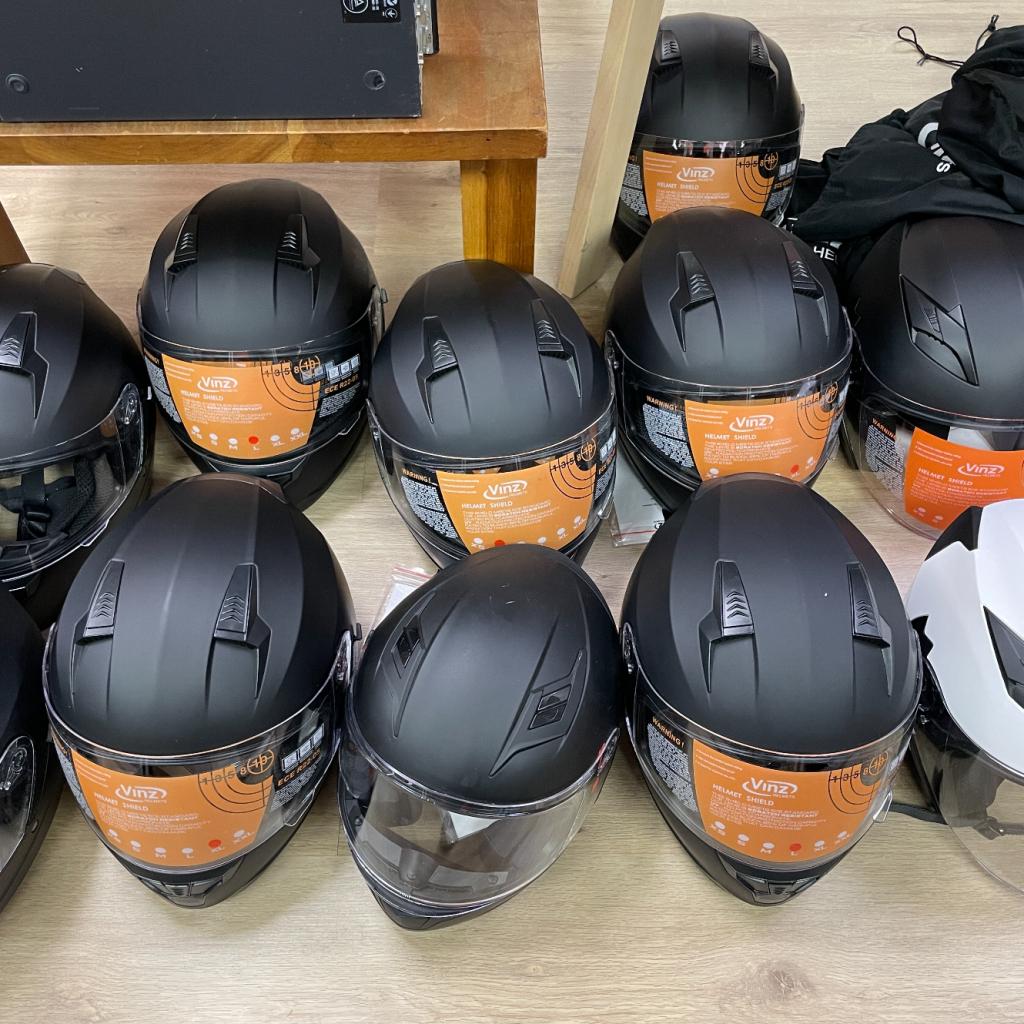 Vinz Scooterhelmen | Diverse Soorten en Maten | Nieuw!/Ongeb, Fietsen en Brommers, Yamaha, Zo goed als nieuw, Support@yamaha.com