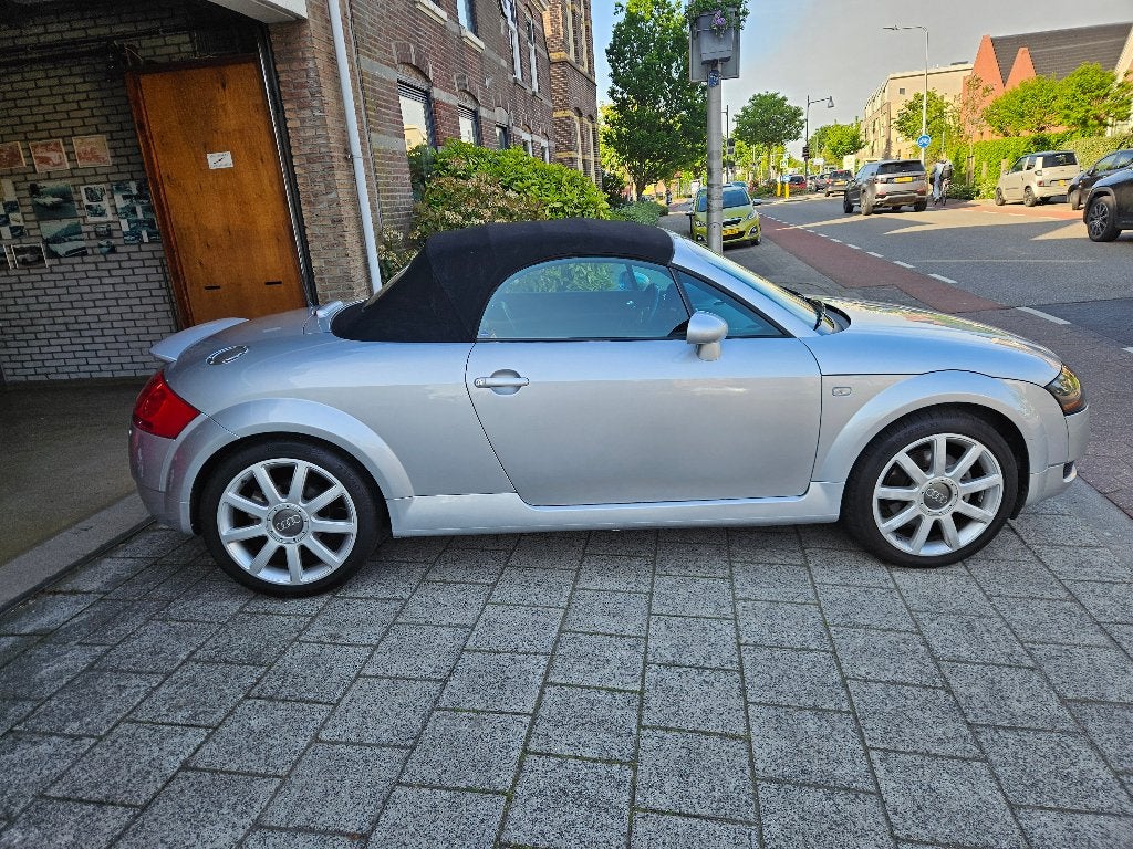 Audi TT Roadster 1.8 5V Turbo Quattro 225 PK 2000 Grijs, foto 8