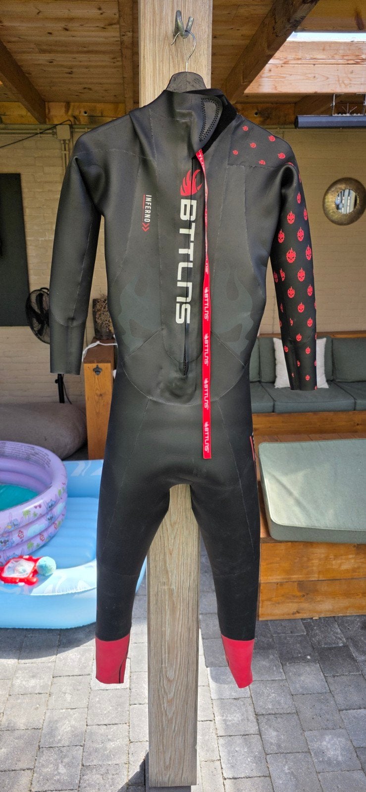 BTTLS Inferno 2.0 Wetsuit Maat L - Zo goed als nieuw, Ophalen, Maat 52/54 (L), Zwart, Zo goed als nieuw