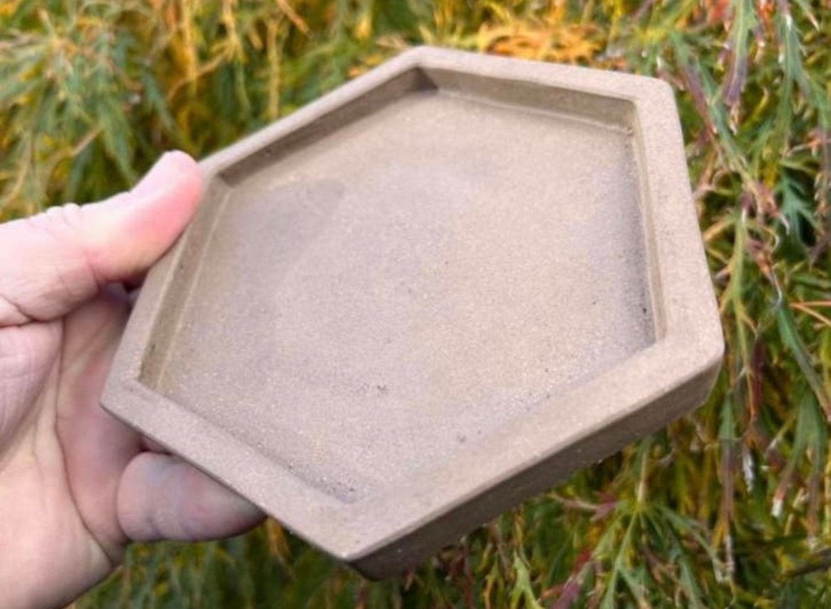 Bonsai onderzetter zeskant gemerkt aardewerk 14,9x12,6x1,8, Tuin en Terras, Bloempotten, Ophalen of Verzenden, Zo goed als nieuw