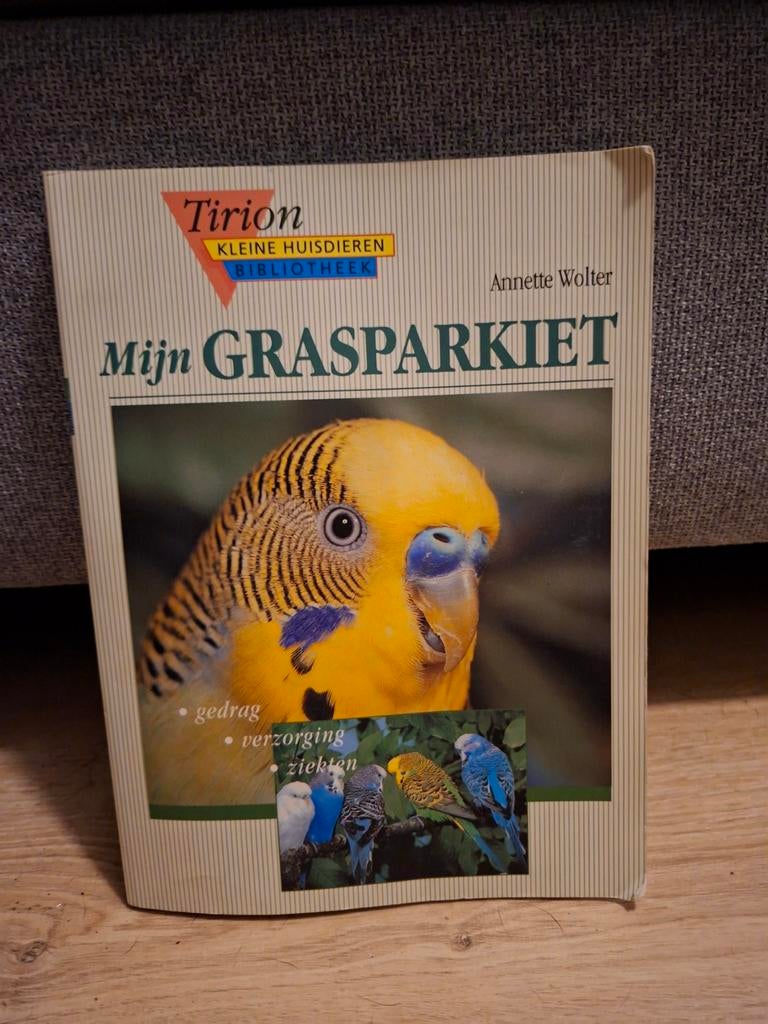 Mijn Grasparkiet - Boek over gedrag, verzorging en ziekten, Boeken, Ophalen of Verzenden, Gelezen, Vogels, Annette Wolter
