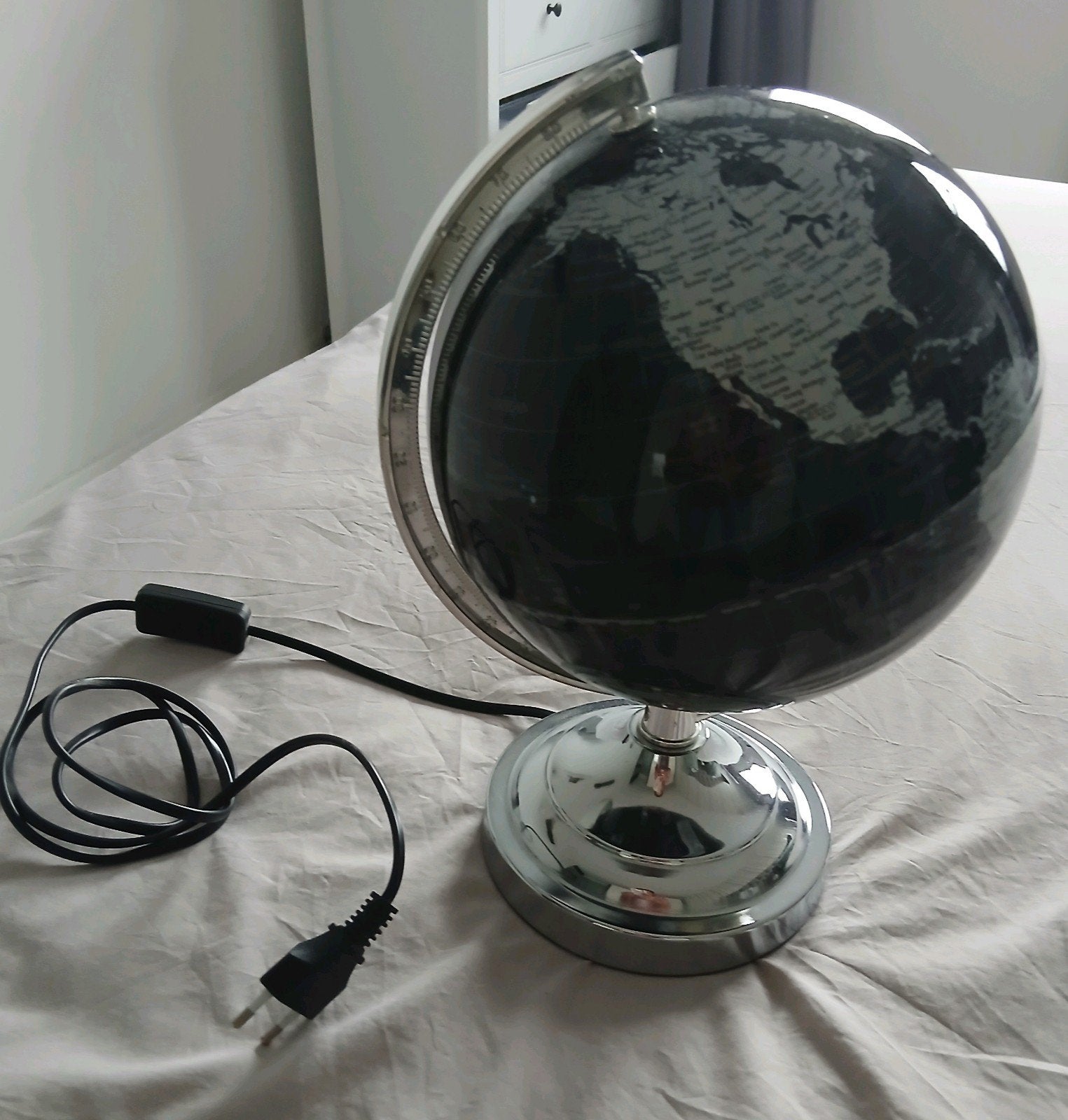 Mooie wereldbol lamp in zeer goede staat. Verlicht de wereld, Ophalen of Verzenden, Verlicht, Zo goed als nieuw