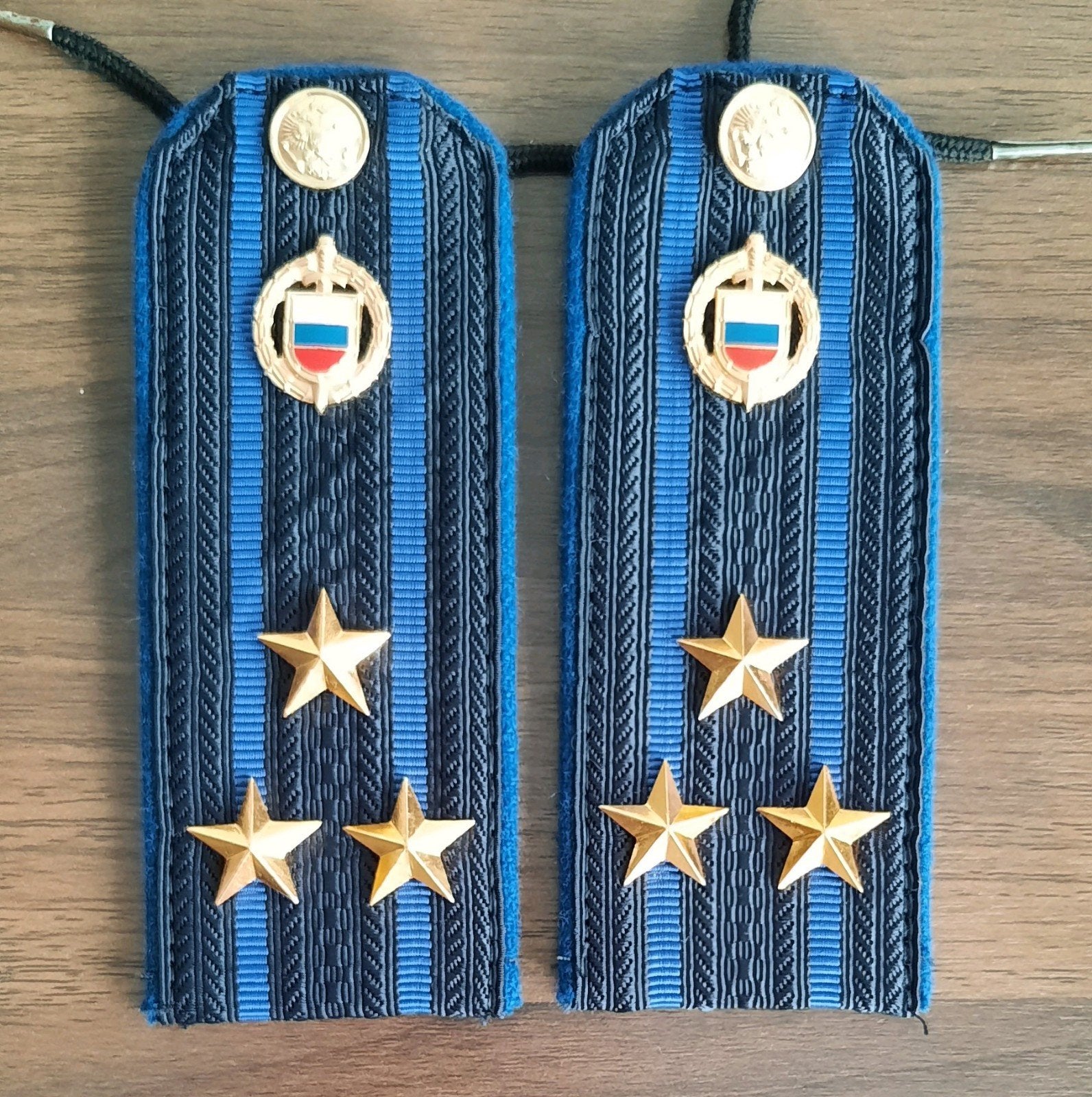 Russische veiligheidsdienst  schouderstukken kolonel, Verzamelen, Militaria | Algemeen, Verzenden, Landmacht, Overige gebieden