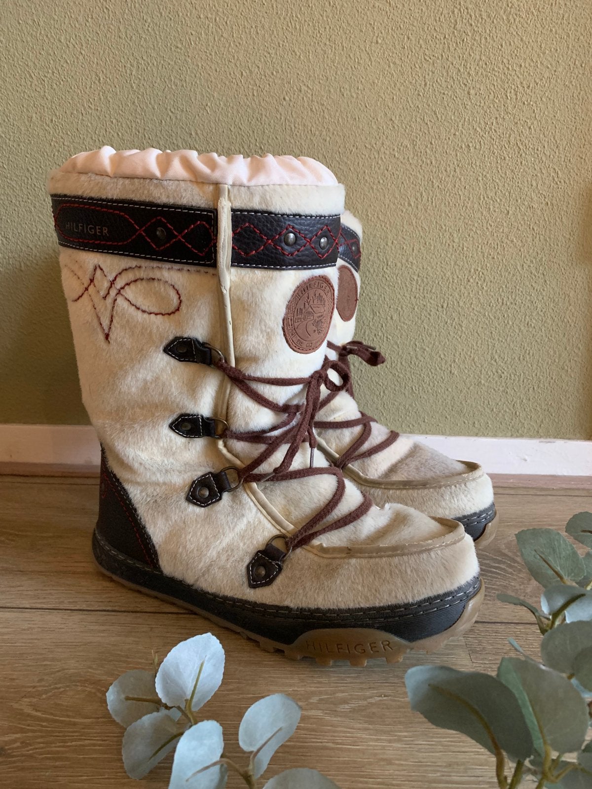 Tommy Hilfiger snowboots 39 40, Hoge laarzen, -, Ophalen of Verzenden, Zo goed als nieuw