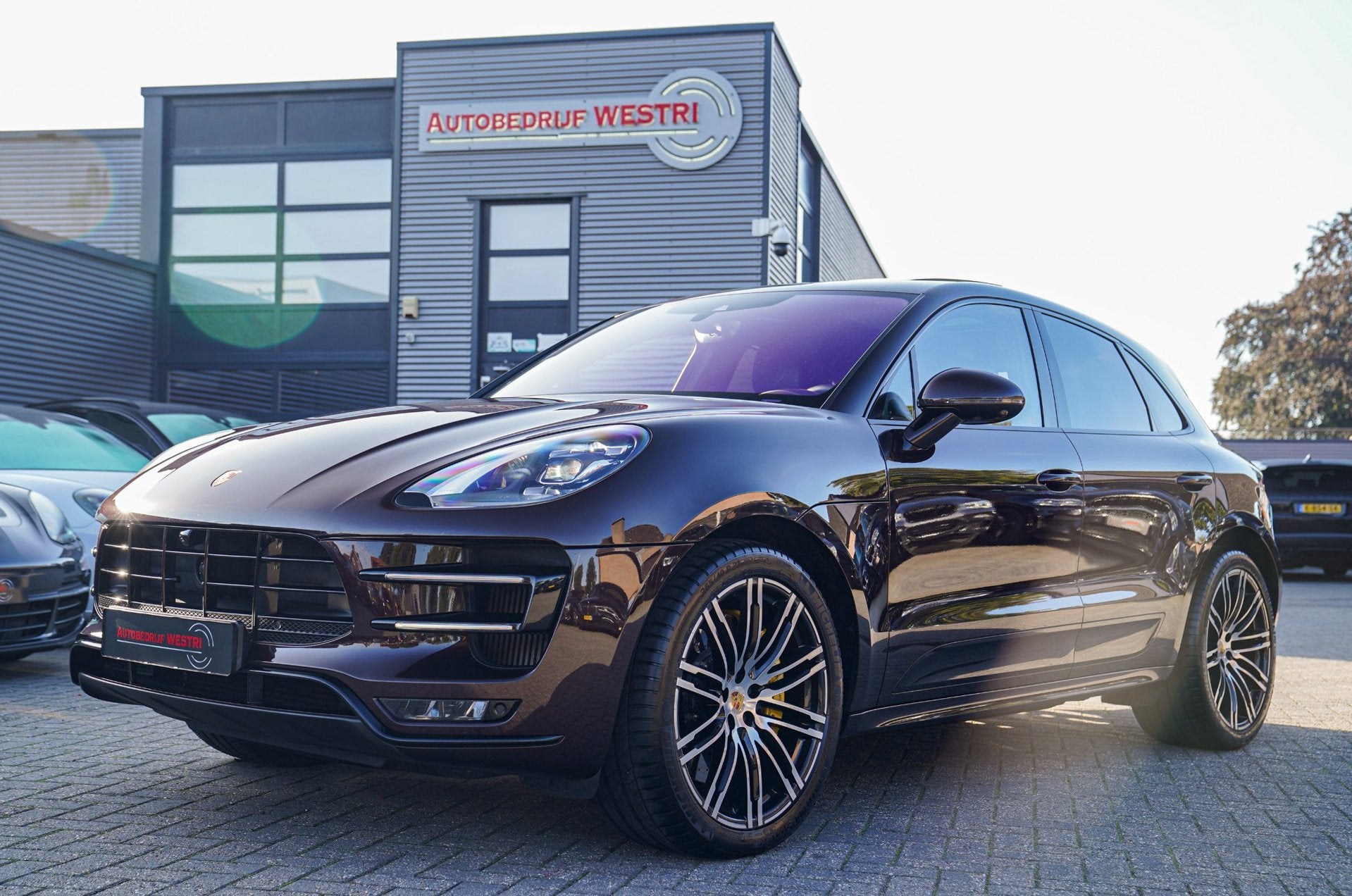 Porsche Macan 3.6 Turbo Exclusive Performance Edition 441PK, Automaat, Gebruikt, Euro 6, Bruin