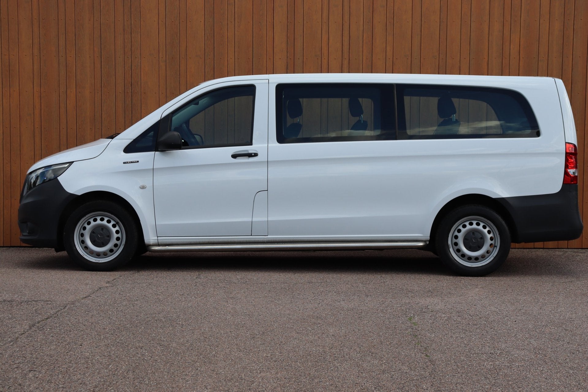Mercedes-Benz EVito Tourer PRO L3 9-persoons 39.857,-incl.bt, Gebruikt, 116 pk, Wit, Origineel Nederlands