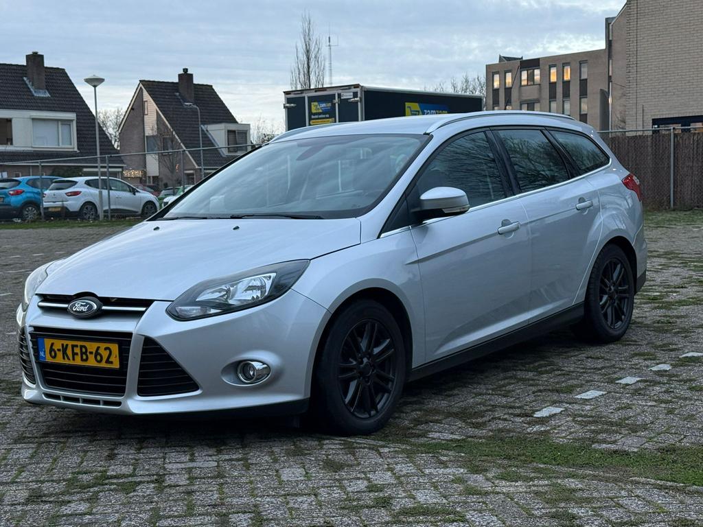 Ford Focus 1.0 Ecoboost 92KW Wagon 2013 Grijs, Auto's, 125 pk, Origineel Nederlands, Handgeschakeld, 1216 kg