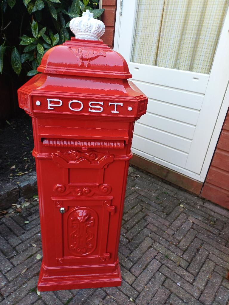 Gietijzeren brievenbus, grandioos mooi, Ophalen, Gebruikt, Overige materialen, Staande brievenbus