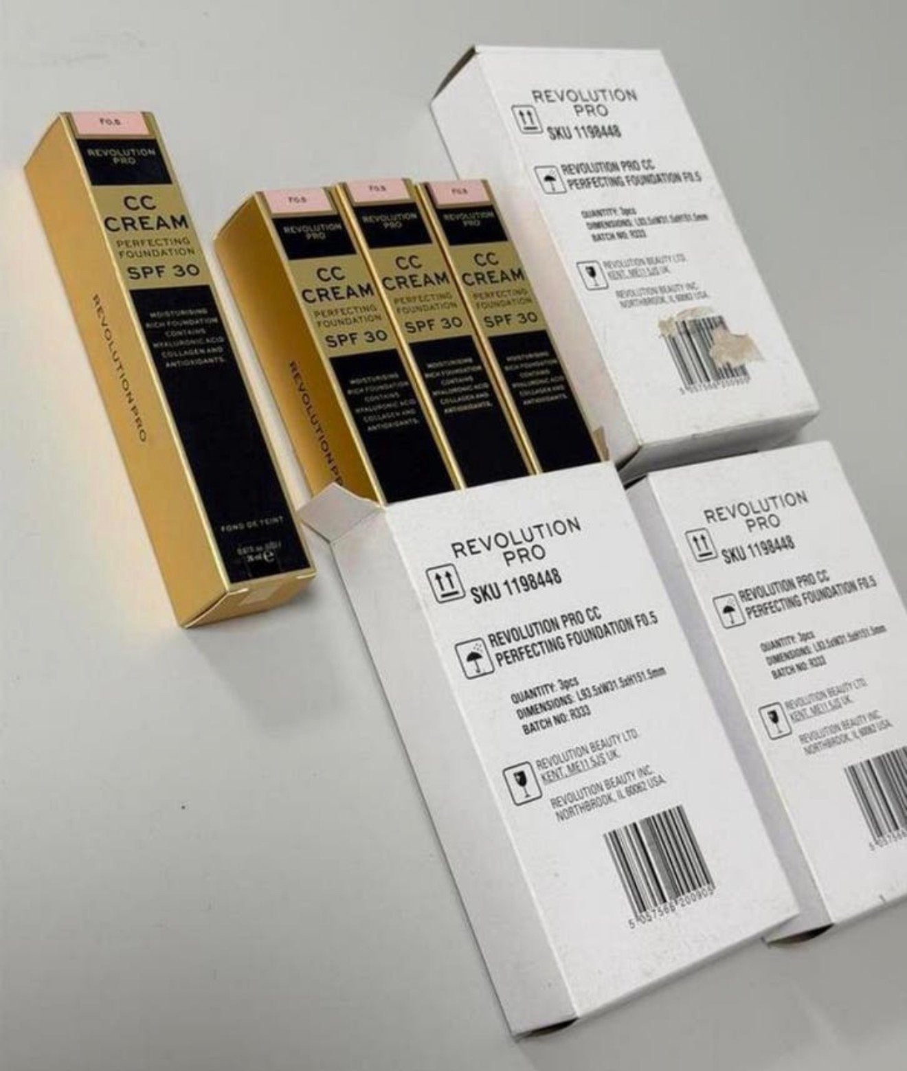 10X Makeup Revolution Pro CC Perfecting Foundation Spf30 F5, Gehele gezicht, Beige, Nieuw, Ophalen of Verzenden