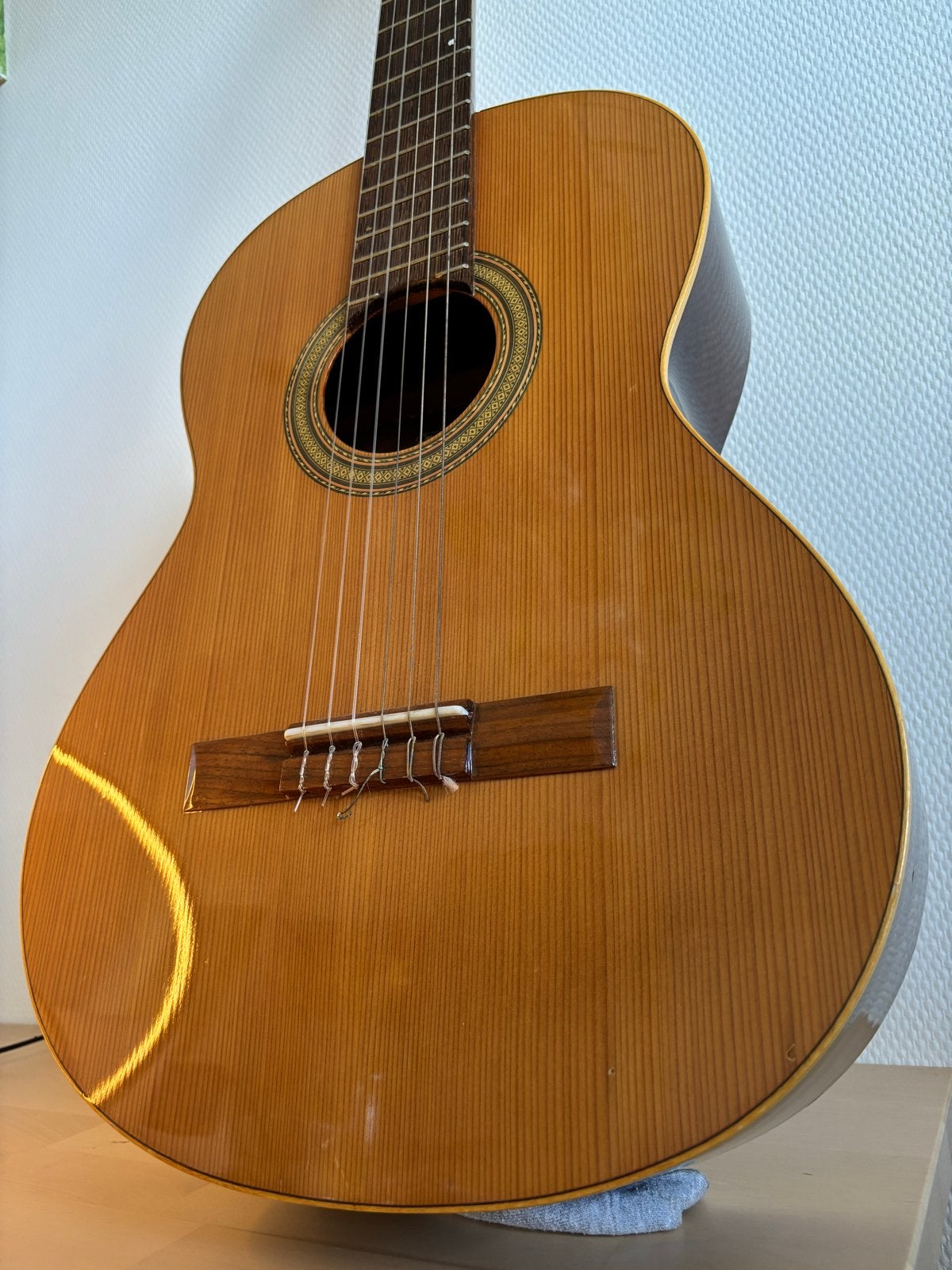 Alhambra Spaanse gitaar, model 1, met hoes (lengte 100cm)