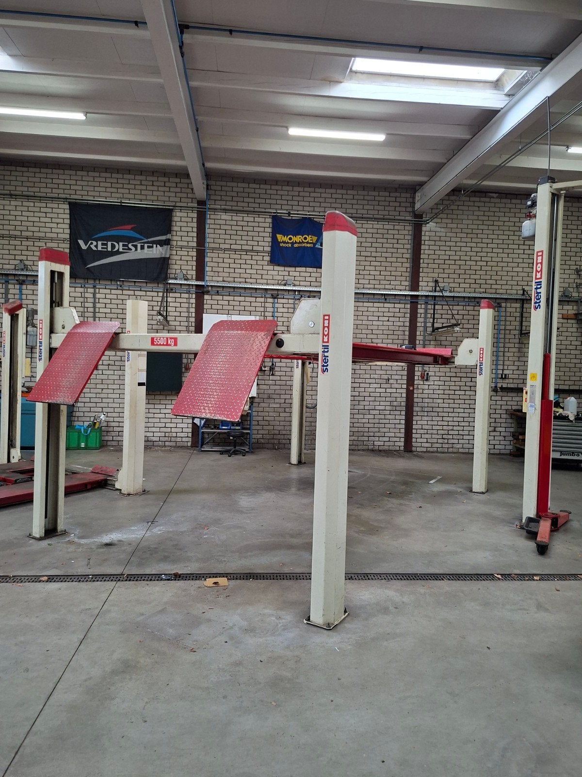 hefbrug 4 koloms Koni 4000kg st 4040 inc middenkrik apk brug, Auto diversen, Ophalen