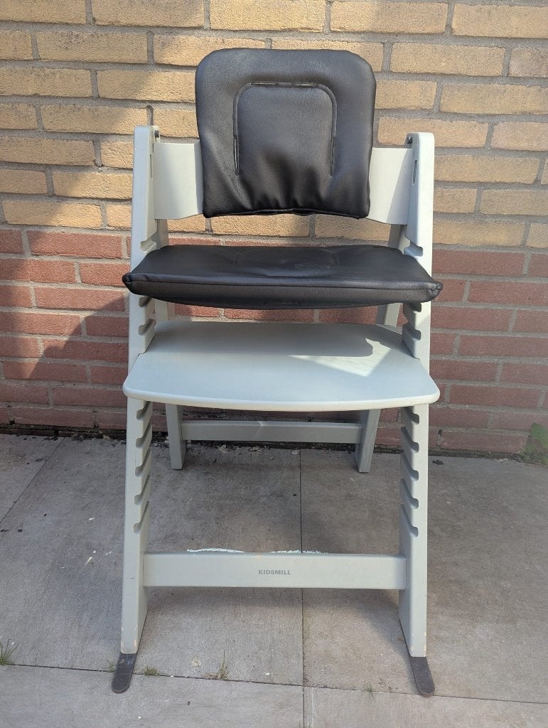 Kidsmill Kinderstoel + Newbornset | Leer | Compleet, Ophalen, Gebruikt, Meegroeistoel, Gordel(s)
