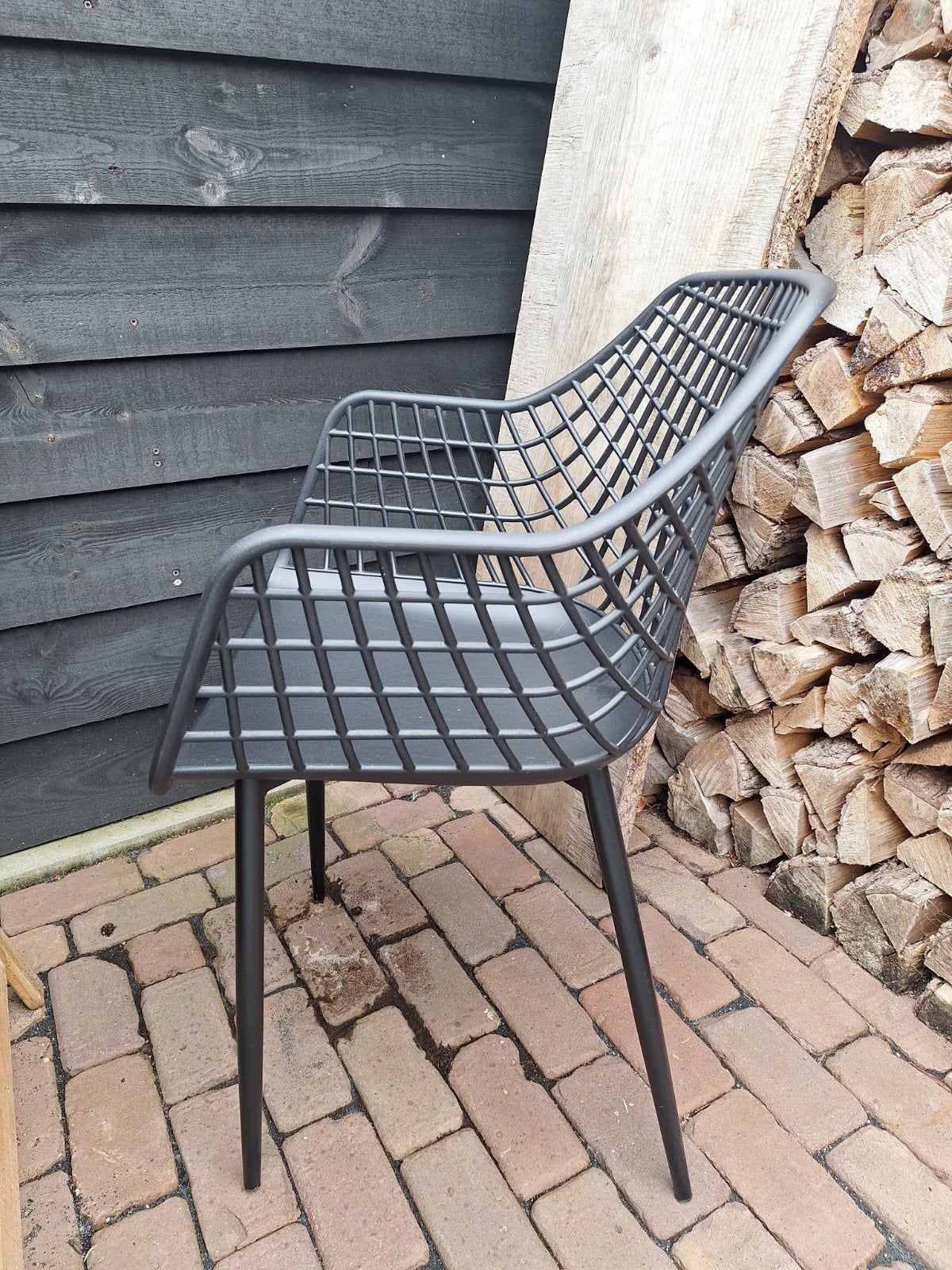 4 x Kwantum Webbing tuinstoelen zwart - Zo goed als nieuw, Ophalen, Zo goed als nieuw, Kunststof