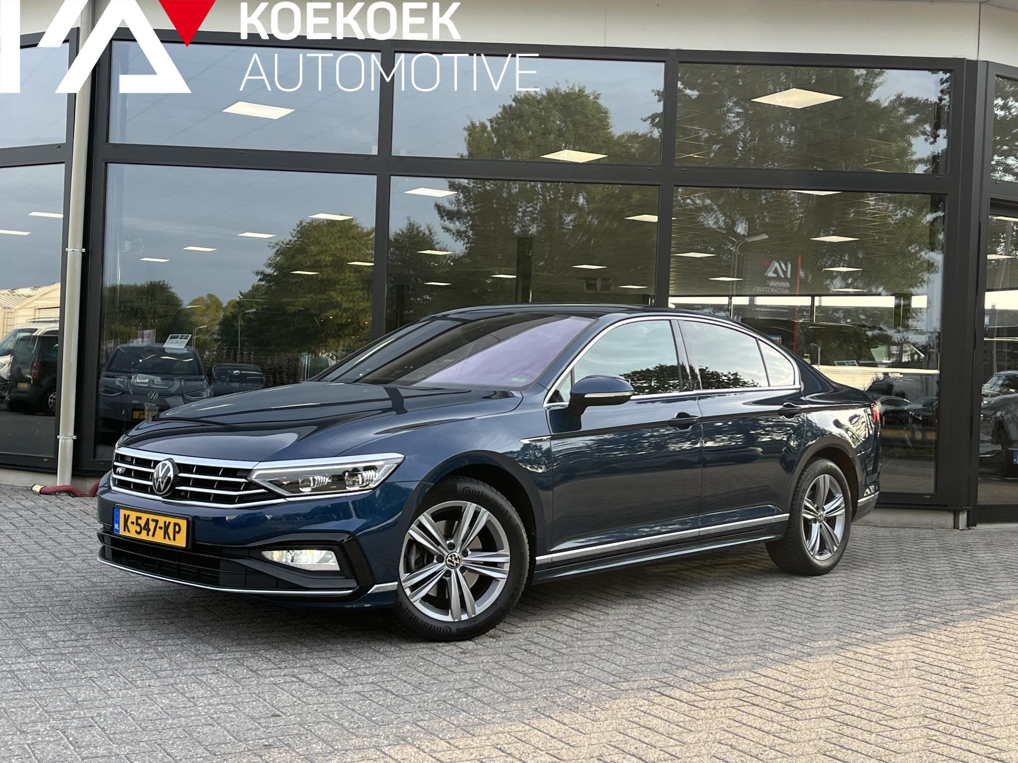Volkswagen Passat 1.5 TSI R-Line Business + ACC/STOELVERW/ER, 4 cilinders, Blauw, Origineel Nederlands, Bedrijf