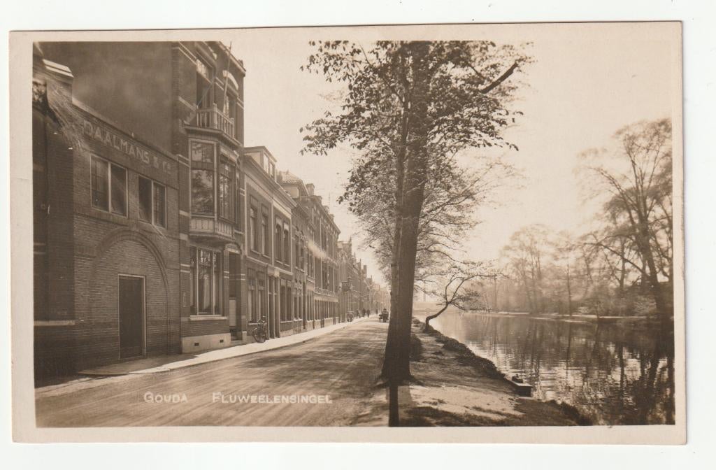 Gouda - Fluweelensingel * Fotokaart / vd List / Bromografia, Verzamelen, Ansichtkaarten | Nederland, Ophalen of Verzenden, 1920 tot 1940