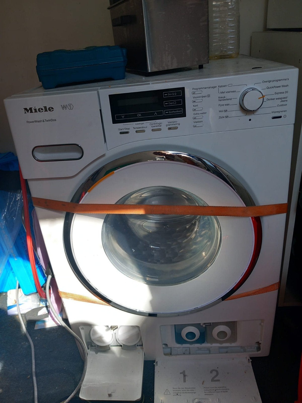 Miele W1 Wasmachine en droger, Witgoed en Apparatuur, Ophalen, 6 tot 8 kg, Gebruikt, 1600 toeren of meer