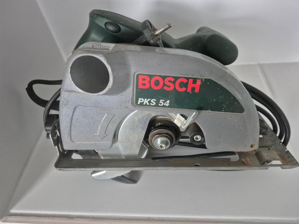 Bosch PKS 54 Cirkelzaag Machine (zonder zaagblad), Doe-het-zelf en Verbouw, Gereedschap | Zaagmachines, Gebruikt, Cirkelzaag, Ophalen of Verzenden
