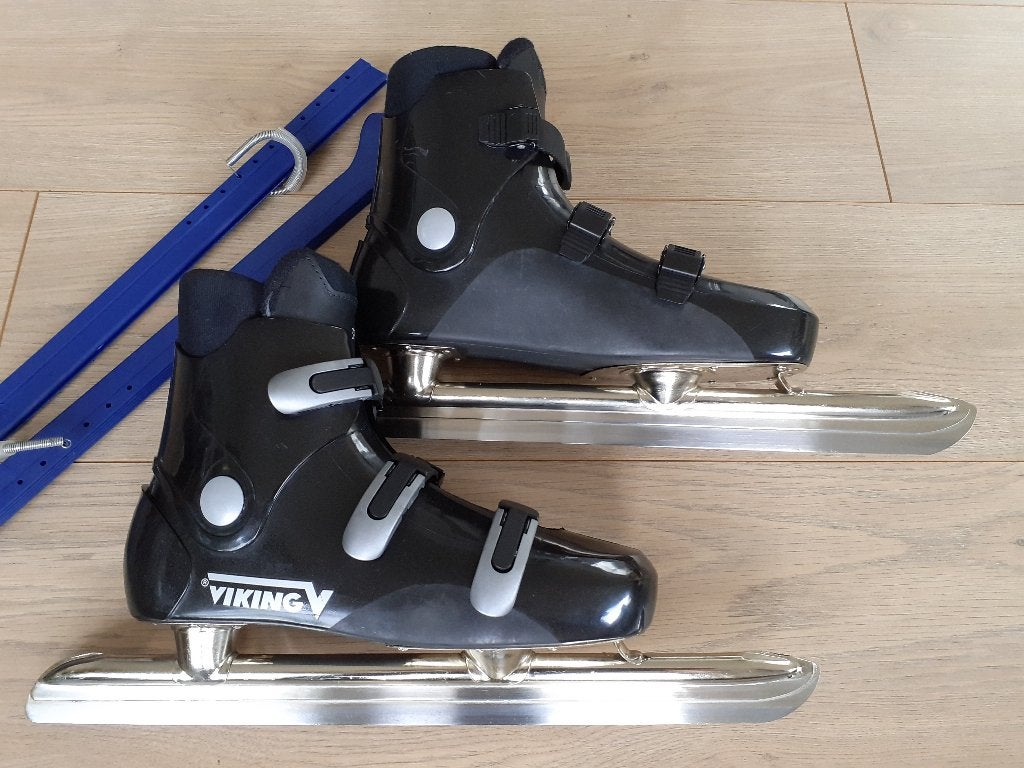 Geslepen Viking combinoren schaatsen maat 39 zgan, Sport en Fitness, Schaatsen, Viking, Combinoren, Ophalen of Verzenden, Zo goed als nieuw
