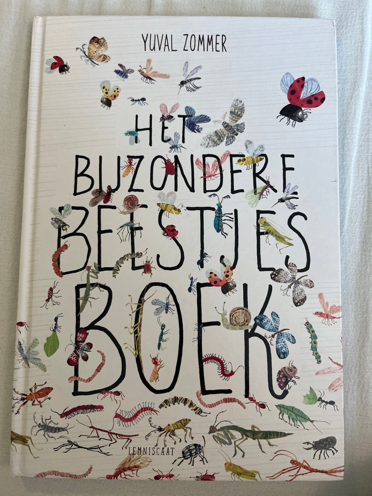 Het Bijzondere Beestjes Boek - Yuval Zommer, Boeken, Ophalen of Verzenden, Zo goed als nieuw, Non-fictie