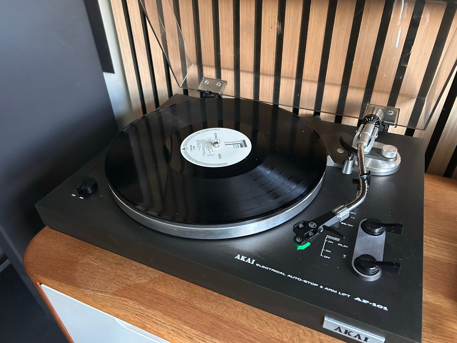Akai AP-101 Draaitafel top staat, Ophalen of Verzenden, Refurbished, Platenspeler, Akai