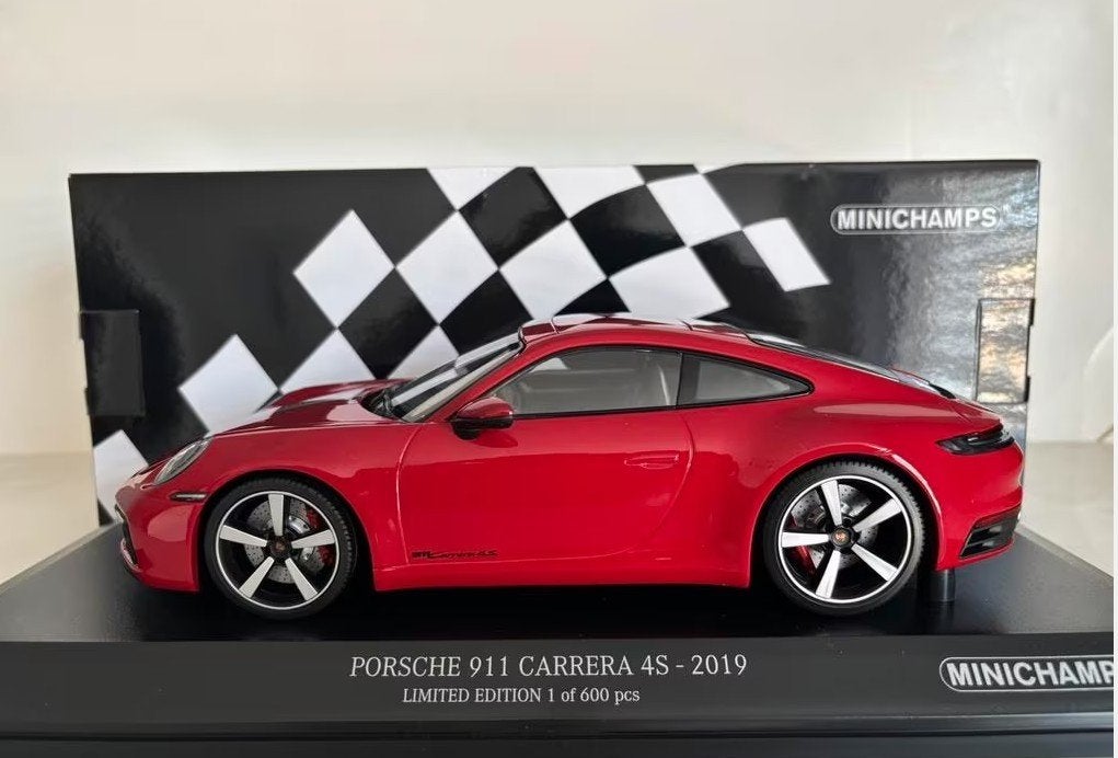 Porsche 911 (992) Carrera 4S Coupe 2019 1:18 (nieuw), Verzenden, Nieuw, Auto, MiniChamps