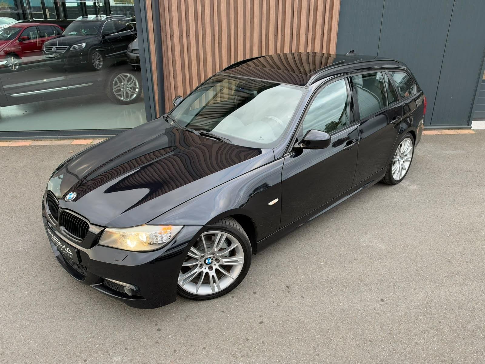 BMW 3-serie Touring 318i LCI M Sport Edition Automaat | Pano, Automaat, Euro 5, 4 cilinders, 1435 kg