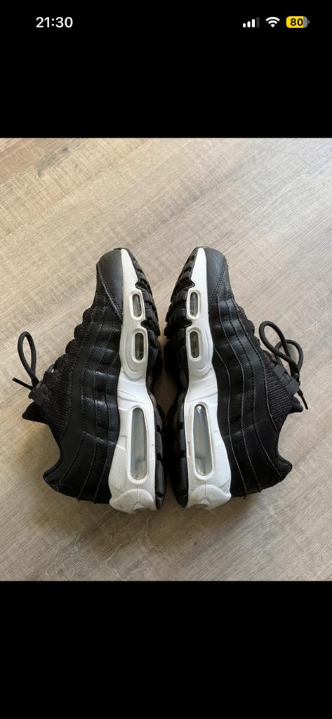 ZGAN Nike Air Max 95 zwart wit maat 38, Kleding | Dames, Schoenen, Zwart, Ophalen of Verzenden, Sneakers of Gympen, Zo goed als nieuw