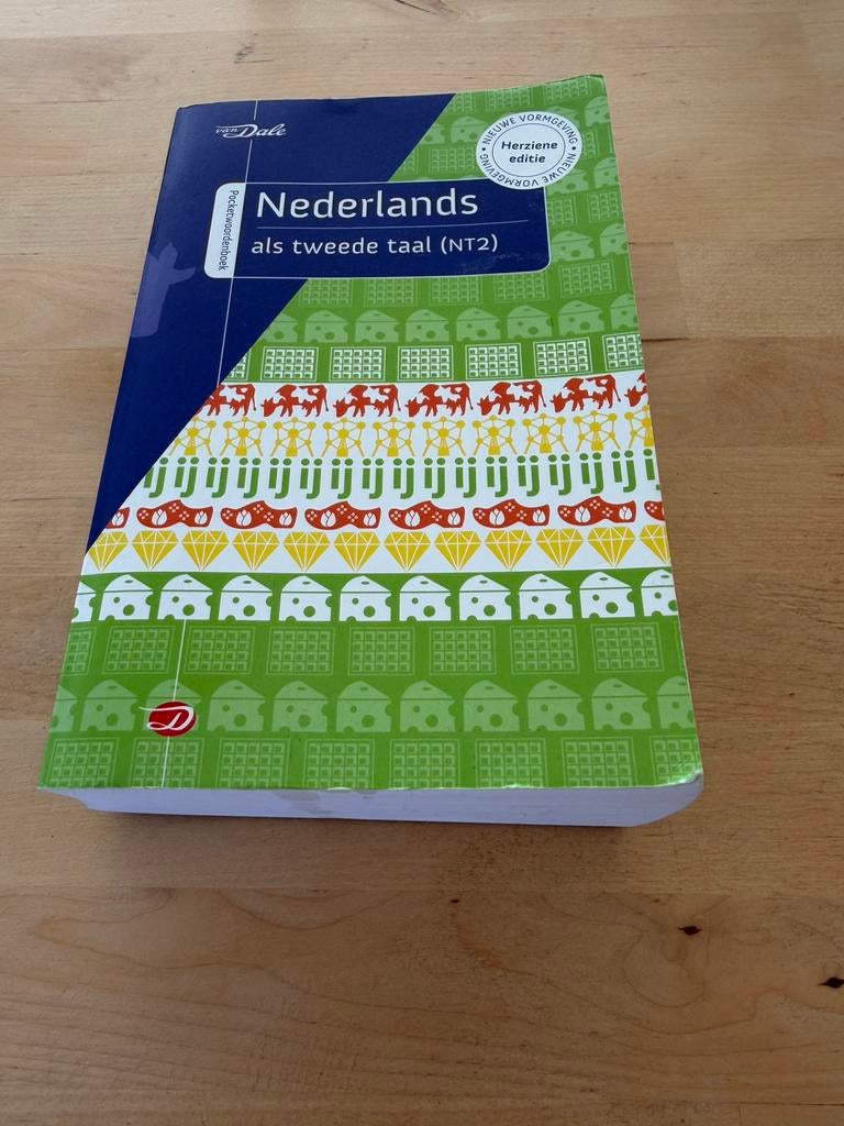 Van Dale Nederlands als tweede taal (NT2) – netjes gebruikt, Ophalen of Verzenden, Zo goed als nieuw, Van Dale, Nederlands