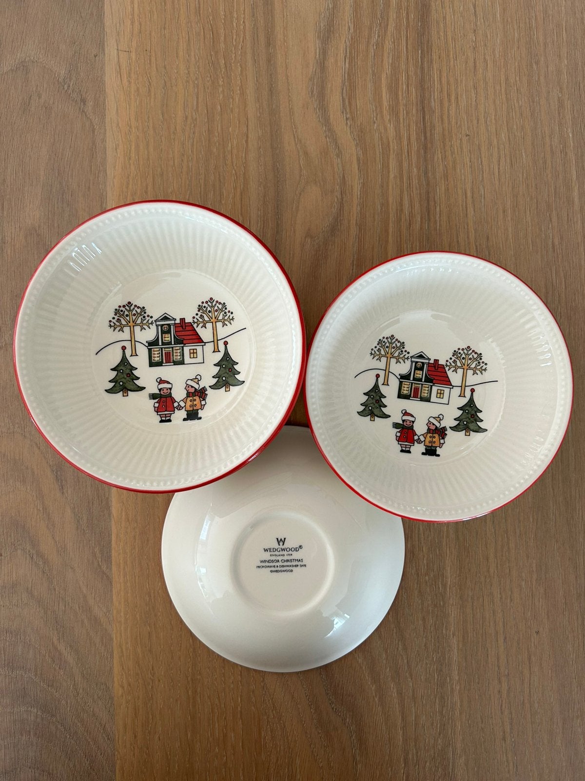 Kerstservies kom / pap schaal 6x wedgwood christmas 15 cm, Nieuw, Ophalen of Verzenden, Kom(men), Overige stijlen