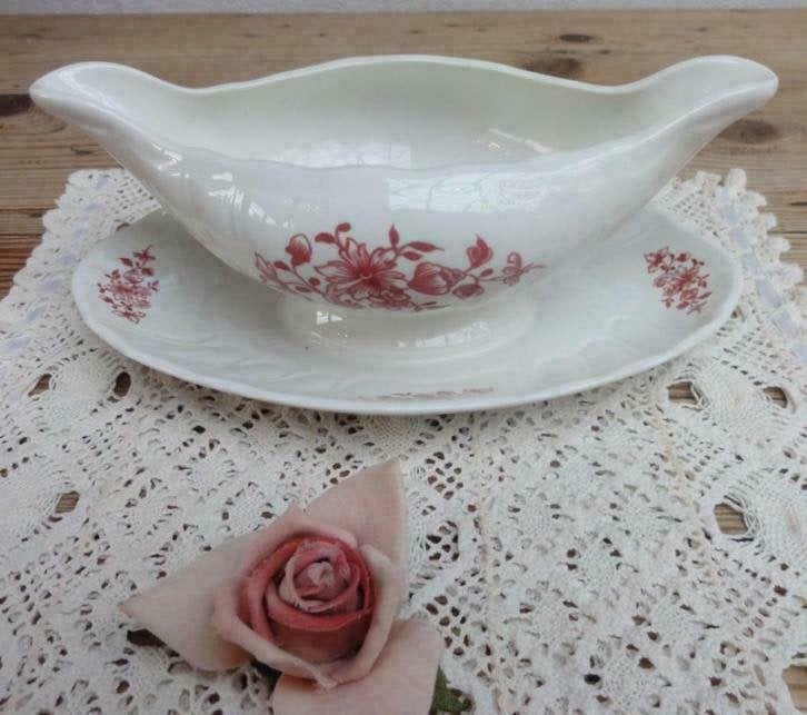 Off white Villeroy& Boch sauskom met rode bloemen, Gebruikt, -, -, Overige typen