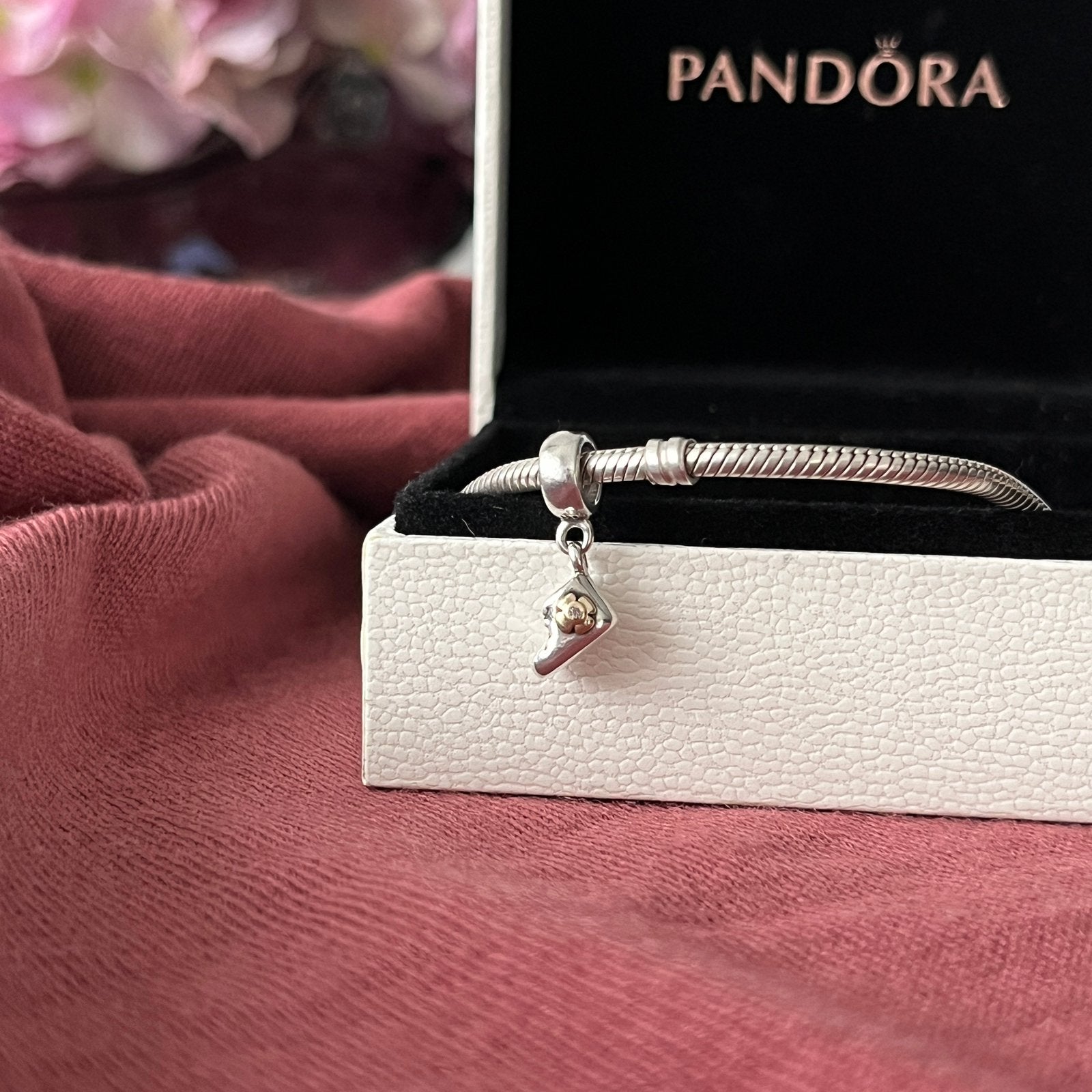 Pandora baby-schoentje retired, Sieraden, Tassen en Uiterlijk, Bedels, Ophalen of Verzenden, Zo goed als nieuw, Zilver, Pandora