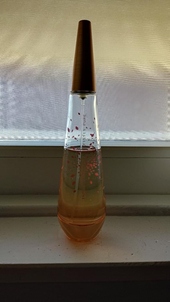 Issey Miyake - L'Eau D'Issey Pure Petale de Nectar, Ophalen of Verzenden, Gebruikt
