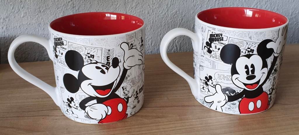 2 Mickey Mouse bekers / Disneyland Paris, Verzamelen, Ophalen of Verzenden, Mickey Mouse, Zo goed als nieuw
