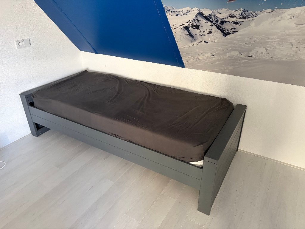 Houten bed 90 x 200 met Emma matras en Auping spiraal, Ophalen, 90 cm, Eenpersoons, Stijl Woood Morris