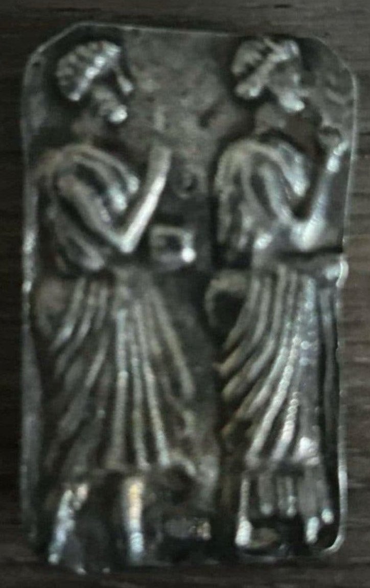 Zilverkleurige Egyptische Broche / Hanger, Ophalen of Verzenden, Zo goed als nieuw, Overige materialen
