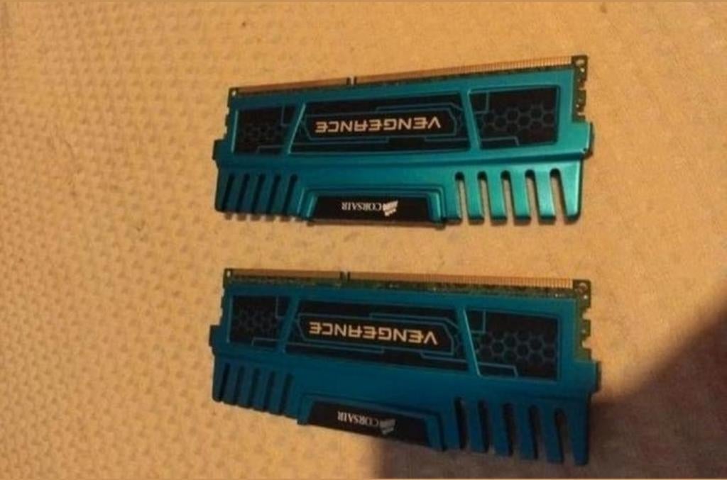 Vengeance corsais 2x 4gb 8gb 1600mhz
Ram geheugenkaart, Ophalen of Verzenden, Zo goed als nieuw, DDR3, Desktop