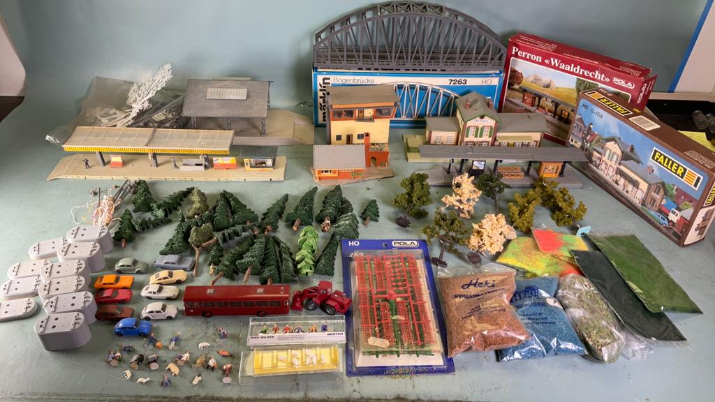 Spoor HO divers modelbouw materiaal Marklin Faller Wiking, Hobby en Vrije tijd, Modeltreinen | H0, Ophalen of Verzenden, Gelijkstroom of Wisselstroom