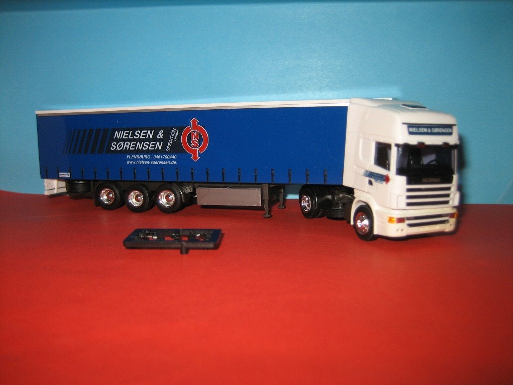 Nielsen & Sorensen  SCANIA 124  met oplegger AWM, Ophalen of Verzenden, Nieuw, Bus of Vrachtwagen, AWM