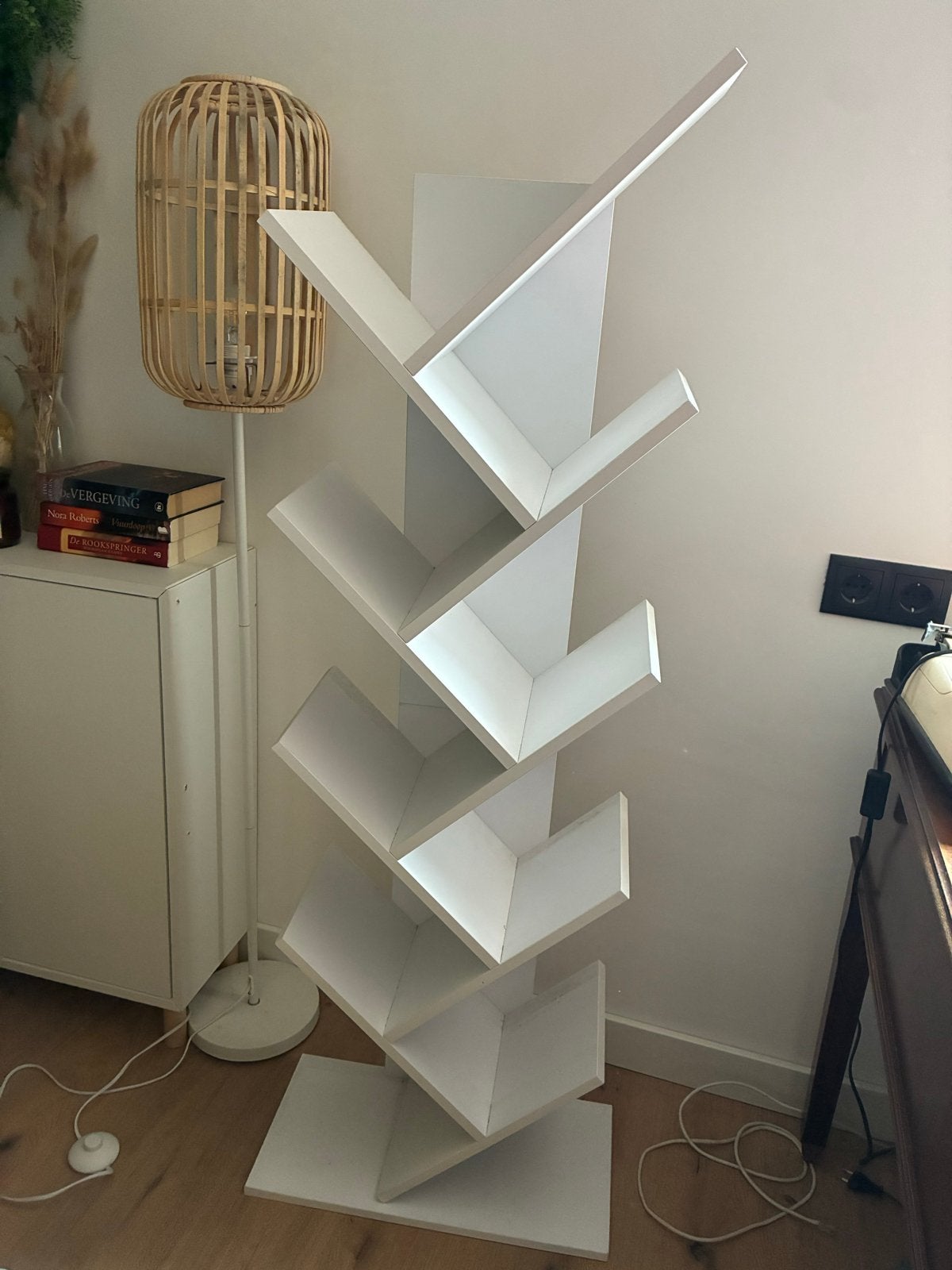 VidaXL Boekenkast Wit - Modern en Ruim, Ophalen, Met plank(en), 50 tot 100 cm, Zo goed als nieuw