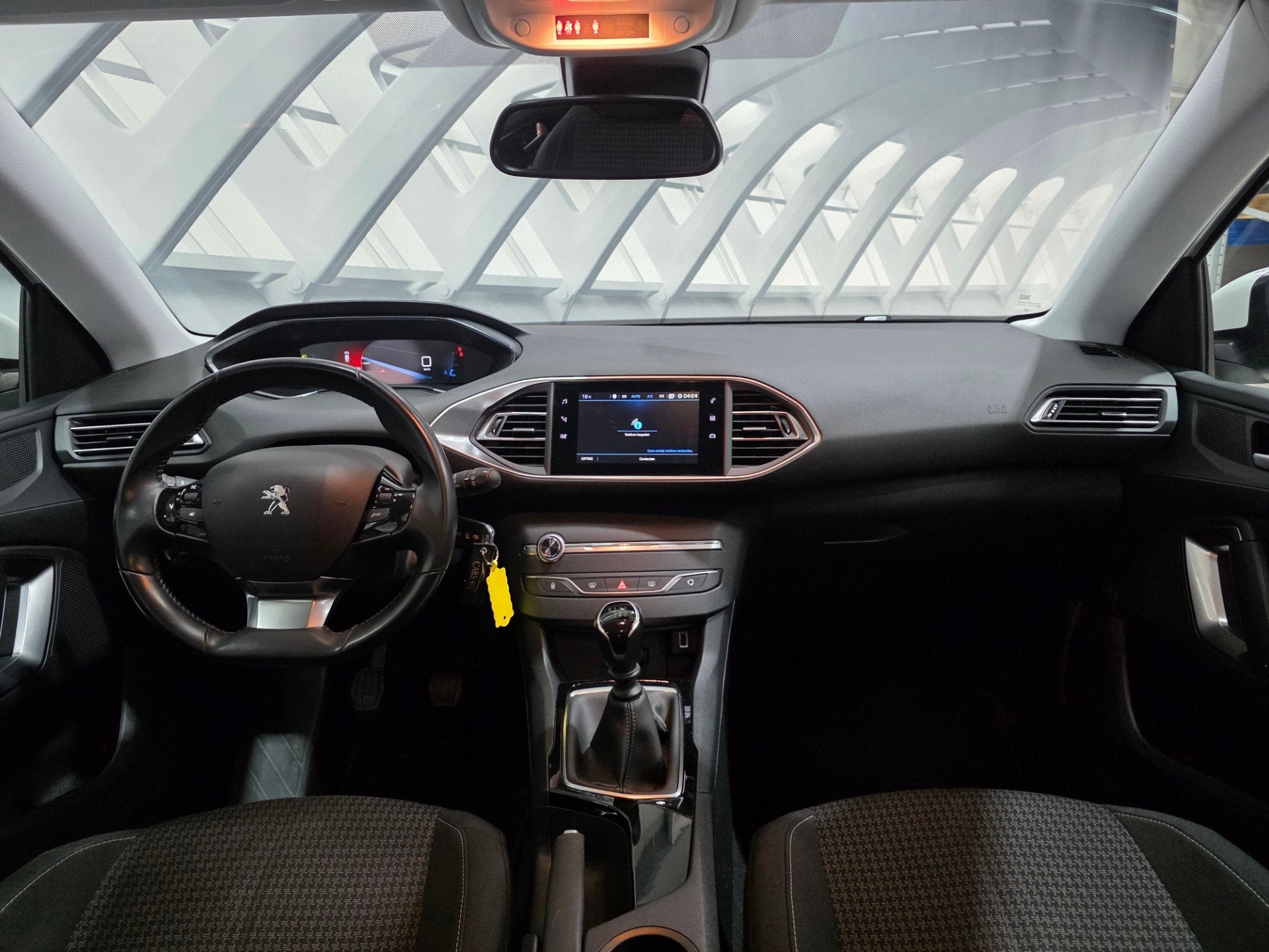 Peugeot 308 SW 1.2 Active Pack Trekhaak virtual cockpit, Auto's, Voorwielaandrijving, Stof, Gebruikt, Euro 6