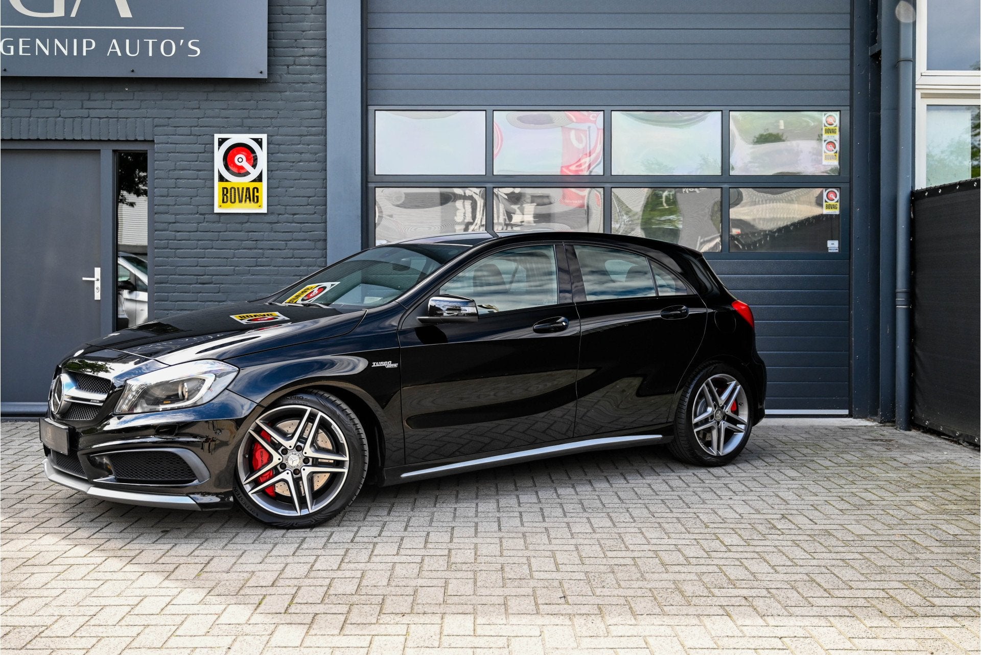 Mercedes-Benz A-Klasse AMG 45 4MATIC (bj 2014, automaat), Auto's, Automaat, Gebruikt, 4 cilinders, Zwart