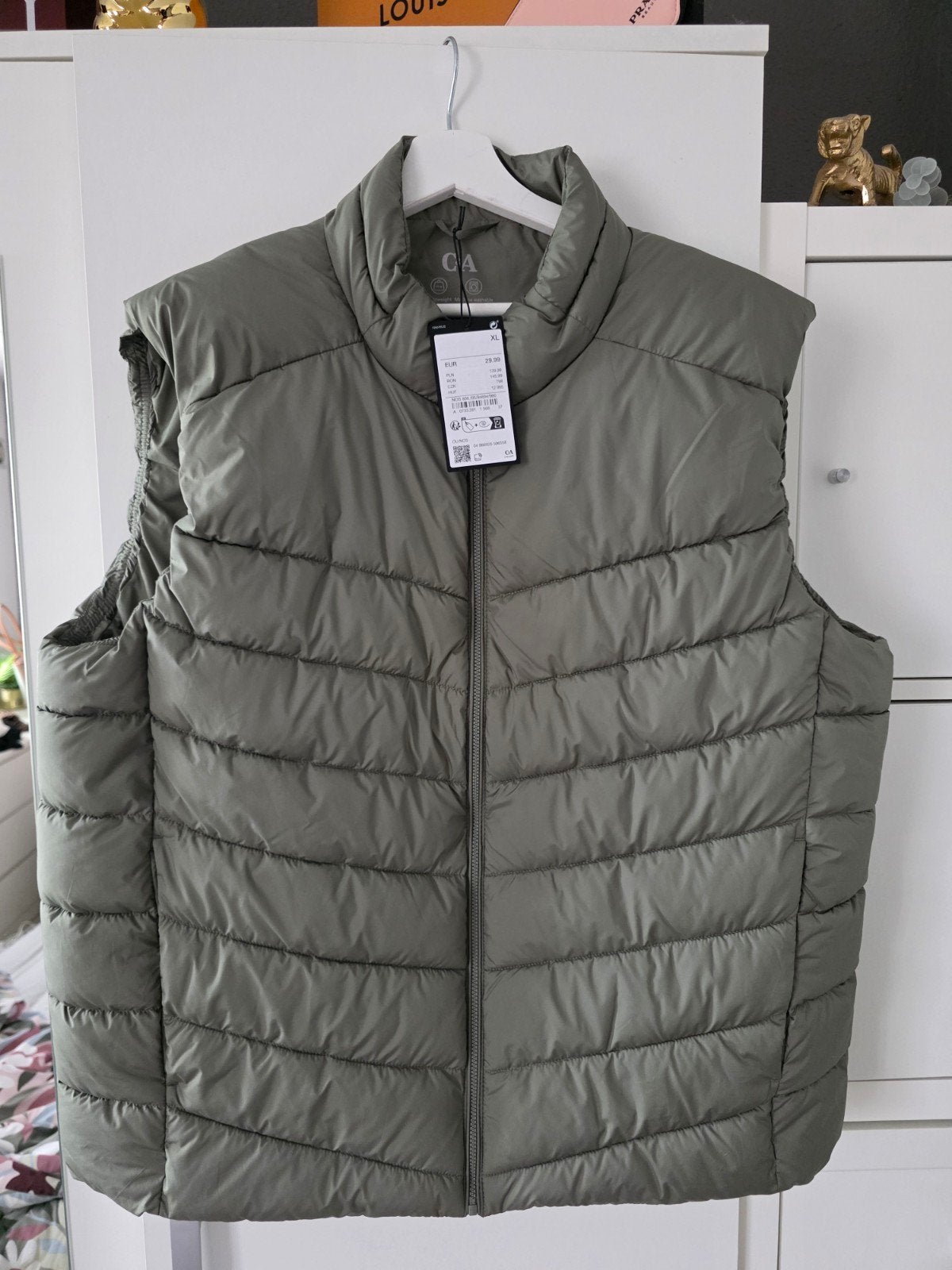 NIEUW C&A bodywarmer khaki maat XL, Kleding | Heren, Bodywarmers, Groen, Maat 56/58 (XL), Nieuw, C&A