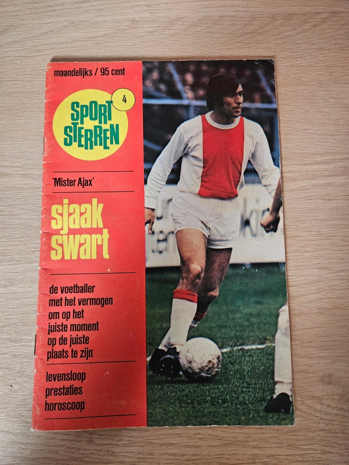 Sport Sterren Sjaak Zwart, Verzamelen, Sportartikelen en Voetbal, Ophalen of Verzenden, Gebruikt, Ajax, Boek of Tijdschrift